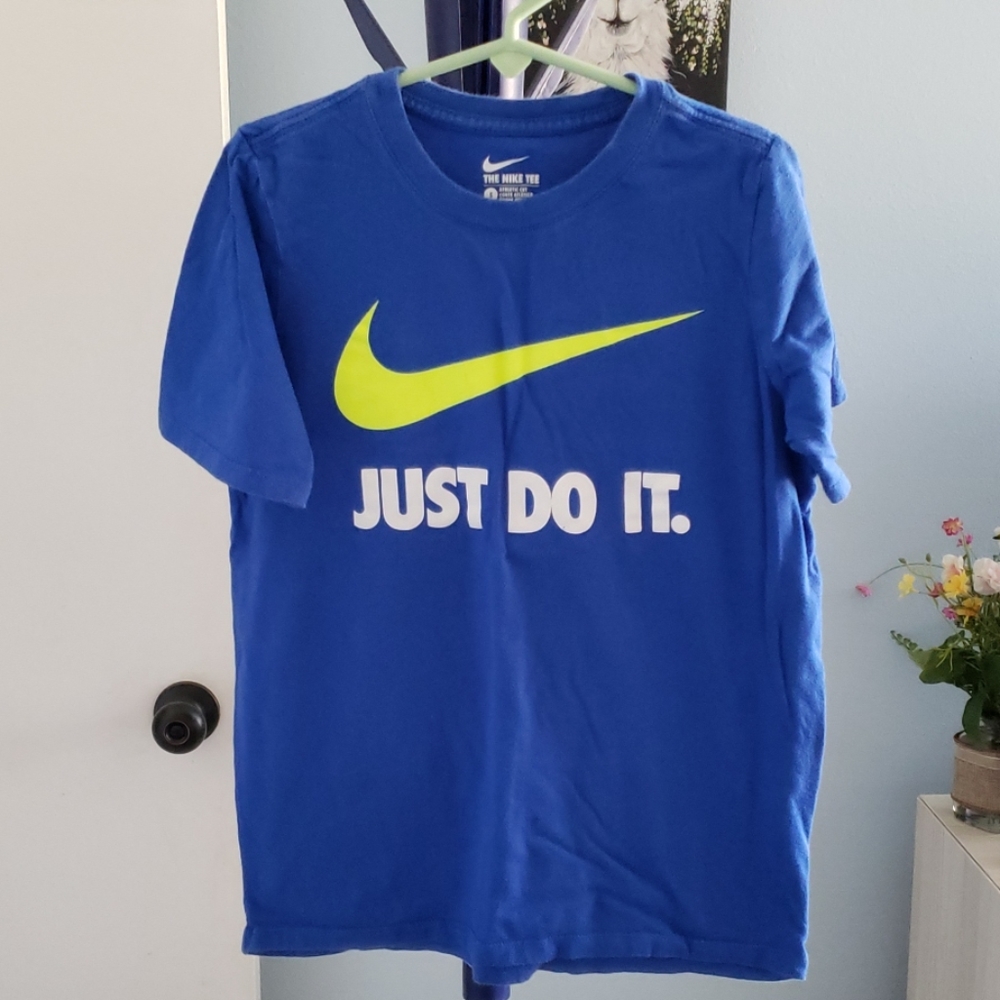 Nike cotton shirt